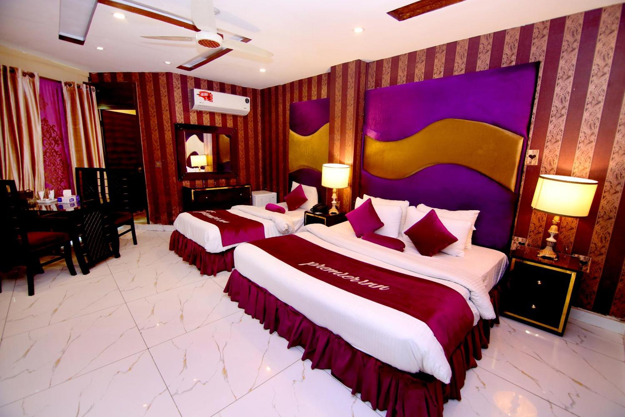 Premier Inn Gulberg ラホール エクステリア 写真
