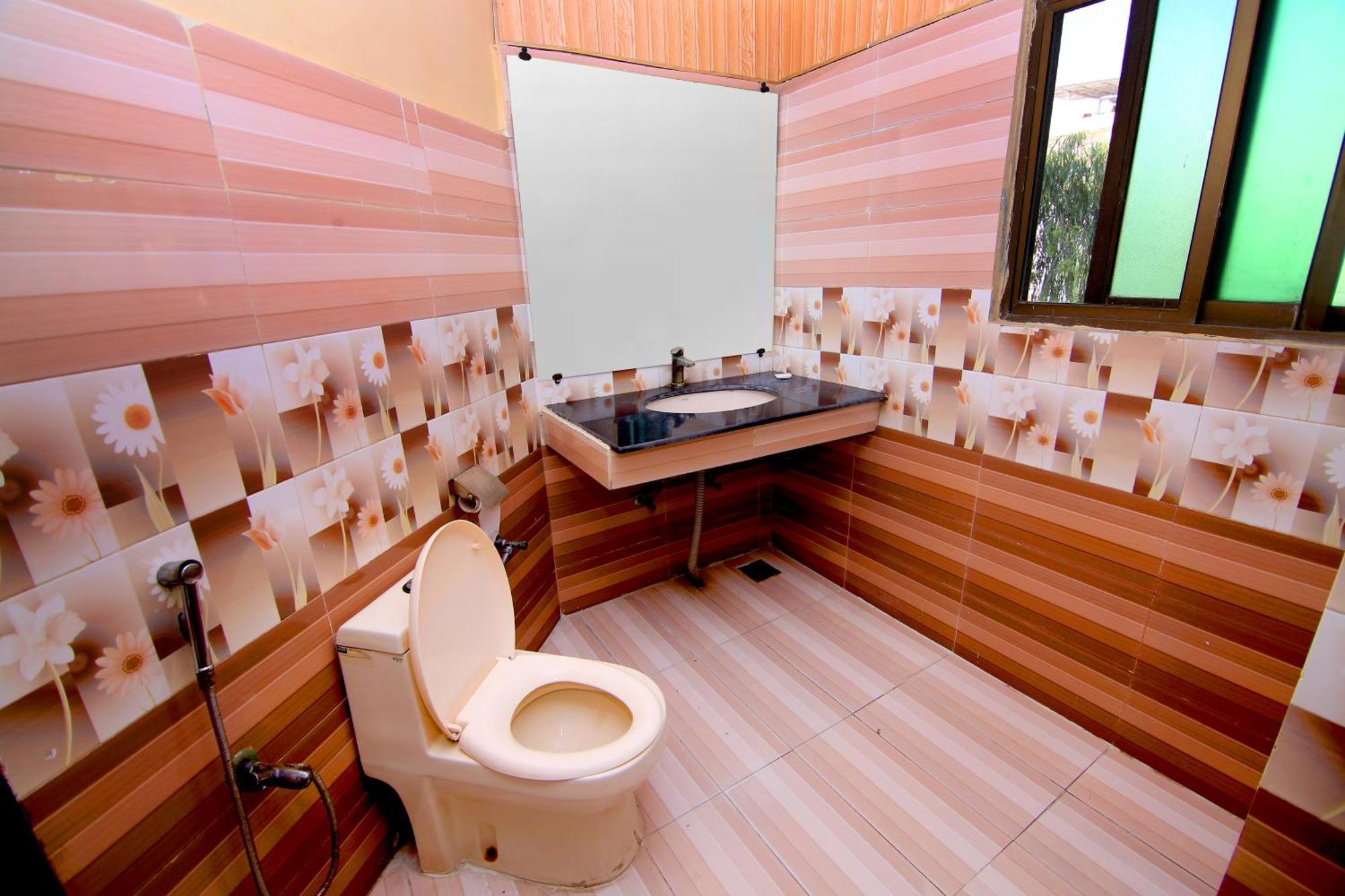 Premier Inn Gulberg ラホール エクステリア 写真